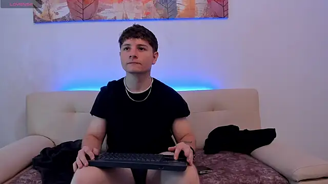 Leoo Miller online show from 10/21/25, 08:20