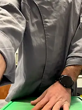 Xhrome98 online show from 10/26/25, 10:54