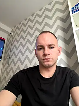 Snapshot of seriy4301 chatting on 10/16/25, 11:33 seriy4301 online show from 10/16/25, 11:33