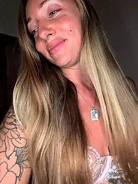 OpheliaRox online show from 10/30/25, 06:15