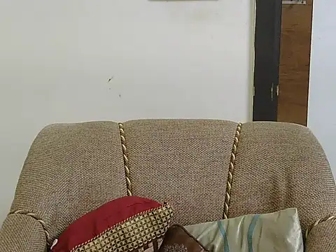 cute zaraa online show from 11/09/25, 04:00