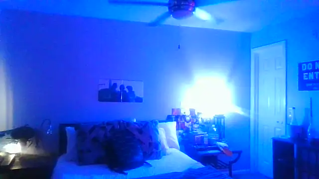 nvthvn555 online show from 10/18/25, 11:38