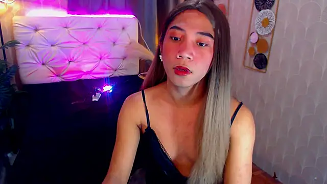 Seductive nathalie online show from 10/18/25, 06:19