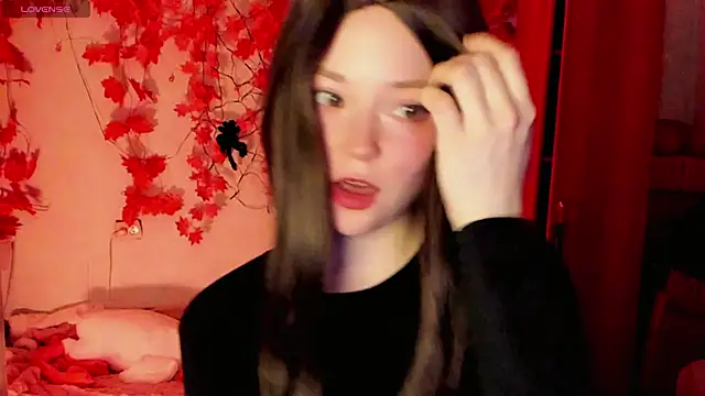 HoneyDazzle online show from 10/05/25, 07:45