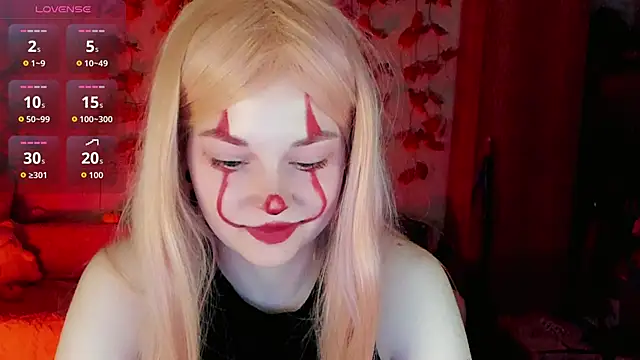 Snapshot of HoneyDazzle chatting on 10/18/25, 08:09 HoneyDazzle online show from 10/18/25, 08:09