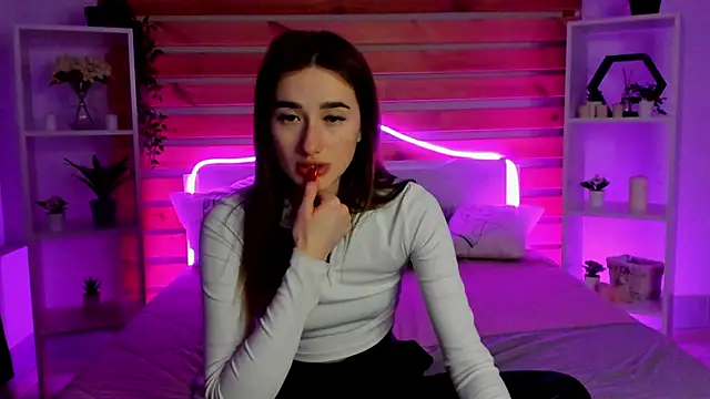 Olivia Grantt online show from 11/20/25, 01:06