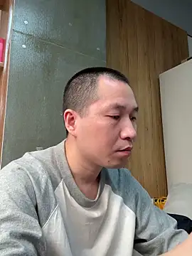 yichengm online show from 10/07/25, 03:25