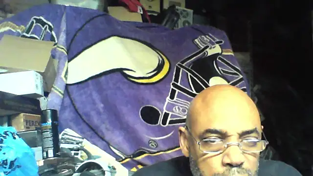 A CIGAR MAN online show from 11/25/25, 01:49