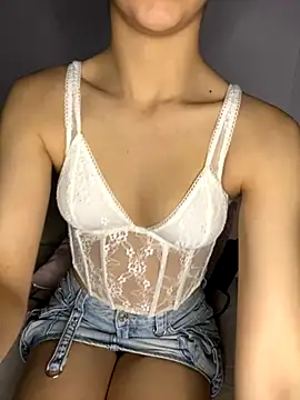 christalles online show from 11/22/25, 08:30