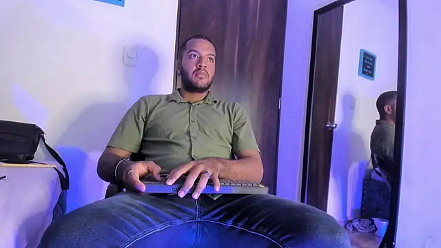 Dann 17  online show from 11/01/25, 05:09