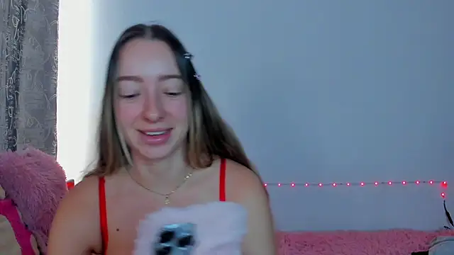 Snapshot of Sophia_rouse chatting on 11/10/25, 03:33 Sophia rouse online show from 11/10/25, 03:33