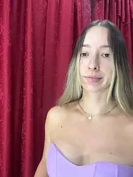 Snapshot of Sophia_rouse chatting on 11/26/25, 11:50 Sophia rouse online show from 11/26/25, 11:50