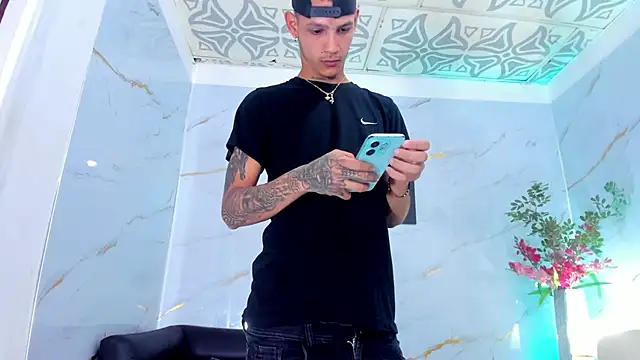 Justin rain online show from 10/08/25, 07:55