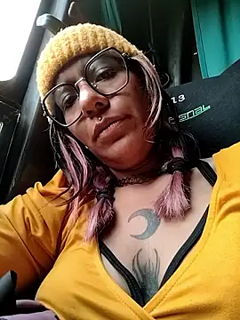 Abby 2-1 online show from 11/06/25, 09:15