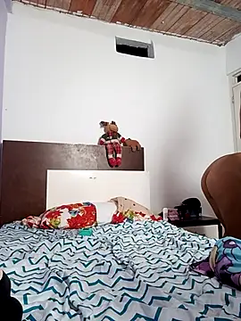 Mau-sophy online show from 11/19/25, 03:23