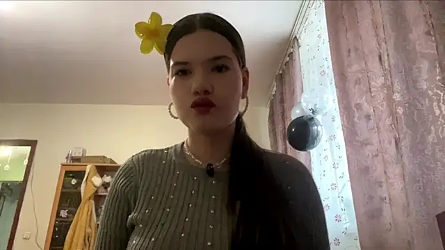 AlmetaBradicich online show from 10/08/25, 06:44