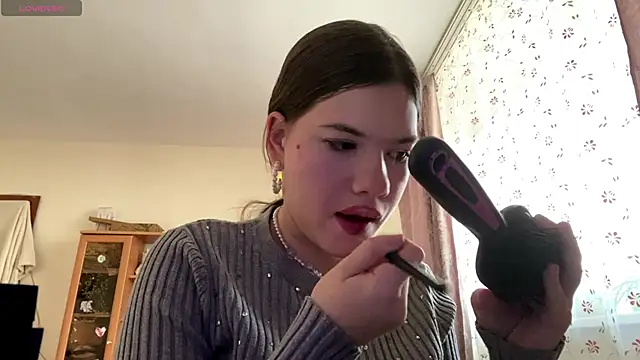 AlmetaBradicich online show from 10/15/25, 06:13