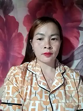 lucky774- online show from 10/29/25, 04:48