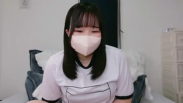 Nagi 25 online show from 10/27/25, 08:18
