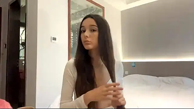 ZaidaKellner online show from 10/31/25, 07:20