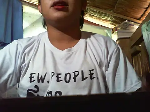 Snapshot of Fairytail16 chatting on 10/09/25, 01:58 Fairytail16 online show from 10/09/25, 01:58