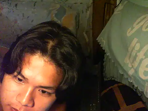 Snapshot of Fairytail16 chatting on 10/18/25, 08:37 Fairytail16 online show from 10/18/25, 08:37