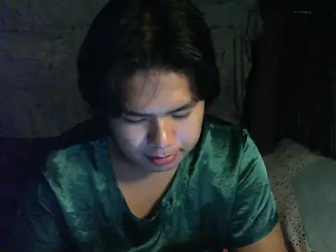 Snapshot of Fairytail16 chatting on 10/26/25, 12:44 Fairytail16 online show from 10/26/25, 12:44