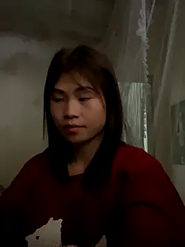 Snapshot of Mylinh- chatting on 11/05/25, 02:00 Mylinh- online show from 11/05/25, 02:00