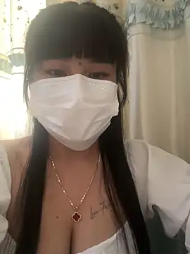 Snapshot of be-xinh2 chatting on 10/07/25, 11:02 be-xinh2 online show from 10/07/25, 11:02