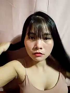 Snapshot of Mylove-here chatting on 10/12/25, 12:04 Mylove-here online show from 10/12/25, 12:04