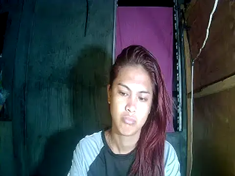 Snapshot of hottrisha1999 chatting on 10/22/25, 05:34 hottrisha1999 online show from 10/22/25, 05:34