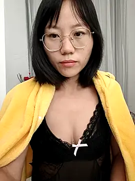 nini10052025 online show from 11/01/25, 07:38