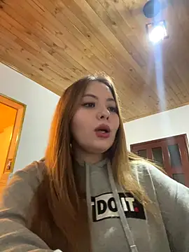 Snapshot of kattee_adams chatting on 11/07/25, 11:05 kattee adams online show from 11/07/25, 11:05