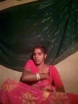 Snapshot of Tg_sonam chatting on 10/19/25, 03:01 Tg sonam online show from 10/19/25, 03:01