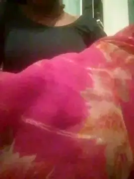 Snapshot of Tg_sonam chatting on 11/25/25, 03:23 Tg sonam online show from 11/25/25, 03:23