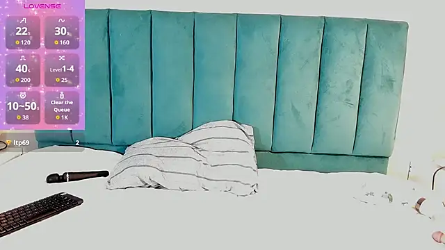 TiffanyRuiz1 online show from 11/05/25, 10:59