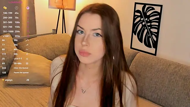 Snapshot of BlissShade chatting on 10/18/25, 01:12 BlissShade online show from 10/18/25, 01:12