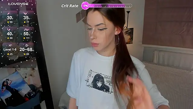 Snapshot of BlissShade chatting on 11/30/25, 04:55 BlissShade online show from 11/30/25, 04:55