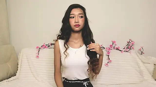 SelinaLukas online show from 10/11/25, 04:05