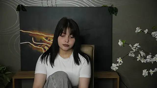 Snapshot of KarisaArietta chatting on 10/11/25, 06:34 KarisaArietta online show from 10/11/25, 06:34