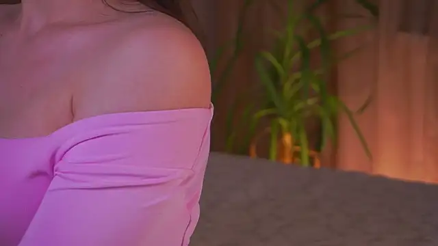 BeliaHumpert online show from 10/20/25, 04:40