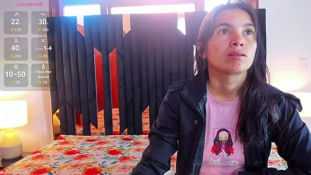 Sofy and Mia online show from 11/21/25, 12:37