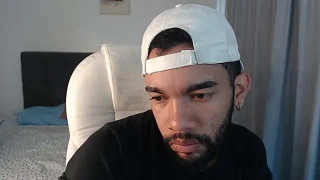 Snapshot of andresnoir_ chatting on 11/03/25, 01:45 andresnoir online show from 11/03/25, 01:45