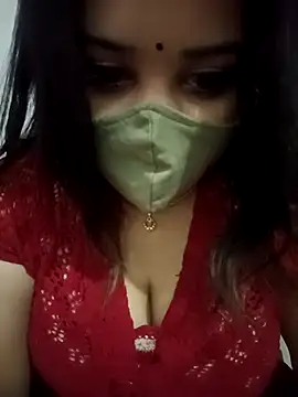 Snapshot of Beauty_Queen_Soniya chatting on 11/28/25, 05:15 Beauty Queen Soniya online show from 11/28/25, 05:15