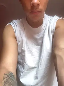 Snapshot of ErosDominant chatting on 10/12/25, 04:39 ErosDominant online show from 10/12/25, 04:39