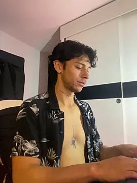 Snapshot of ErosDominant chatting on 11/03/25, 05:42 ErosDominant online show from 11/03/25, 05:42