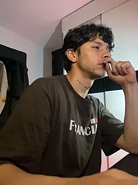 Snapshot of ErosDominant chatting on 11/09/25, 03:16 ErosDominant online show from 11/09/25, 03:16