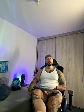 Dave-Max01 online show from 11/12/25, 02:06