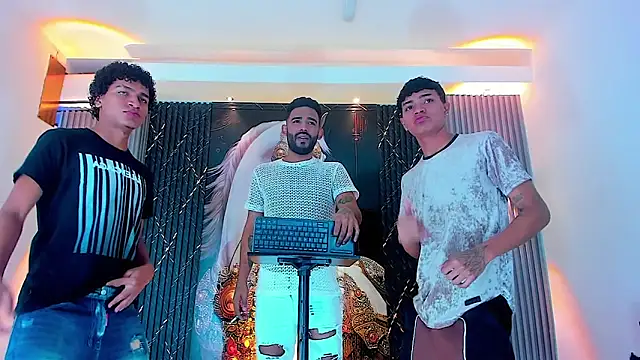 Snapshot of _Gods_of_Olympus_ chatting on 10/19/25, 04:35 Gods of Olympus online show from 10/19/25, 04:35