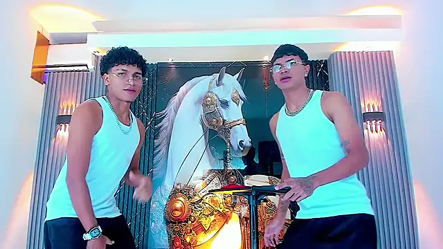 Snapshot of _Gods_of_Olympus_ chatting on 10/23/25, 04:01 Gods of Olympus online show from 10/23/25, 04:01